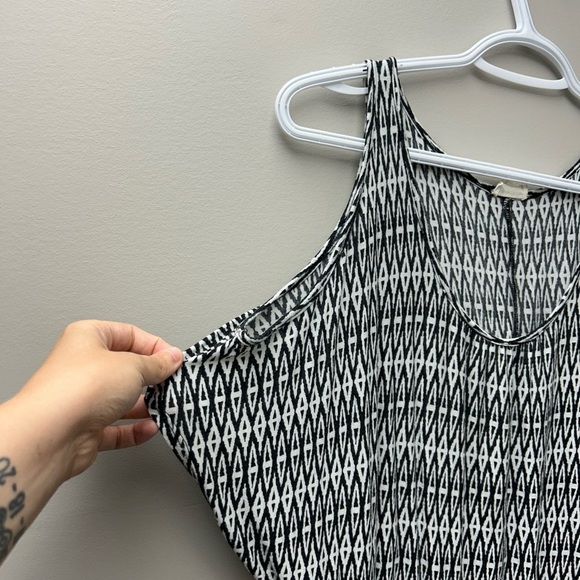 Blue Crush Women’s Patterned Maxi Dress - Picture 2 of 4